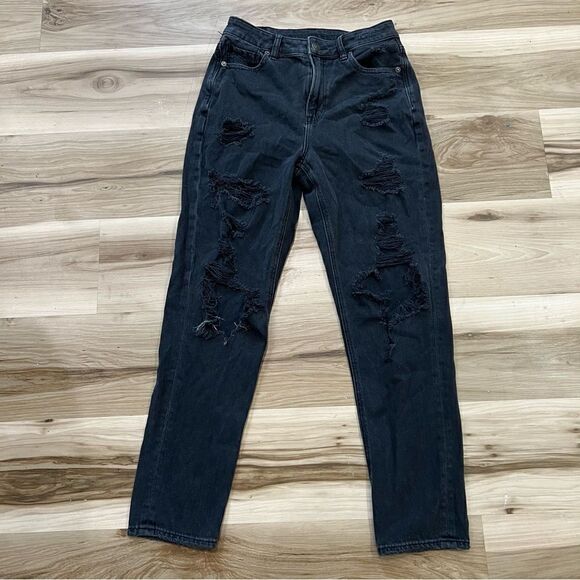 American Eagle Black Distressed Mom Jeans Women’s 2 - Picture 1 of 7